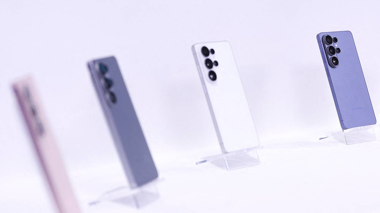 Пользователи дорогих смартфонов Samsung столкнулись с новой проблемой