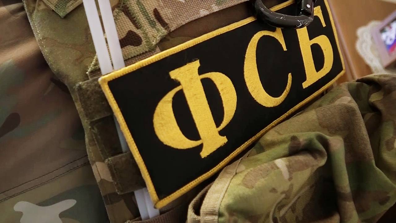Раскрыт размер гонорара группе диверсантов за поджог электровоза на железной дороге