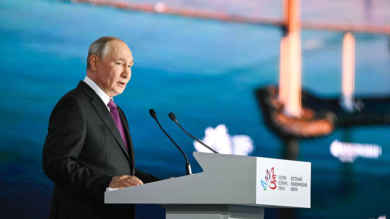 Путин заявил о победе над гипервсплеском инфляции