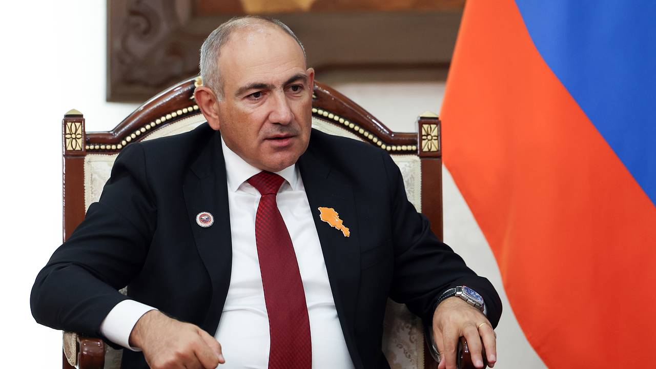 Пашинян прокомментировал заявление Оверчука об обсуждении ухода РЖД из Армении