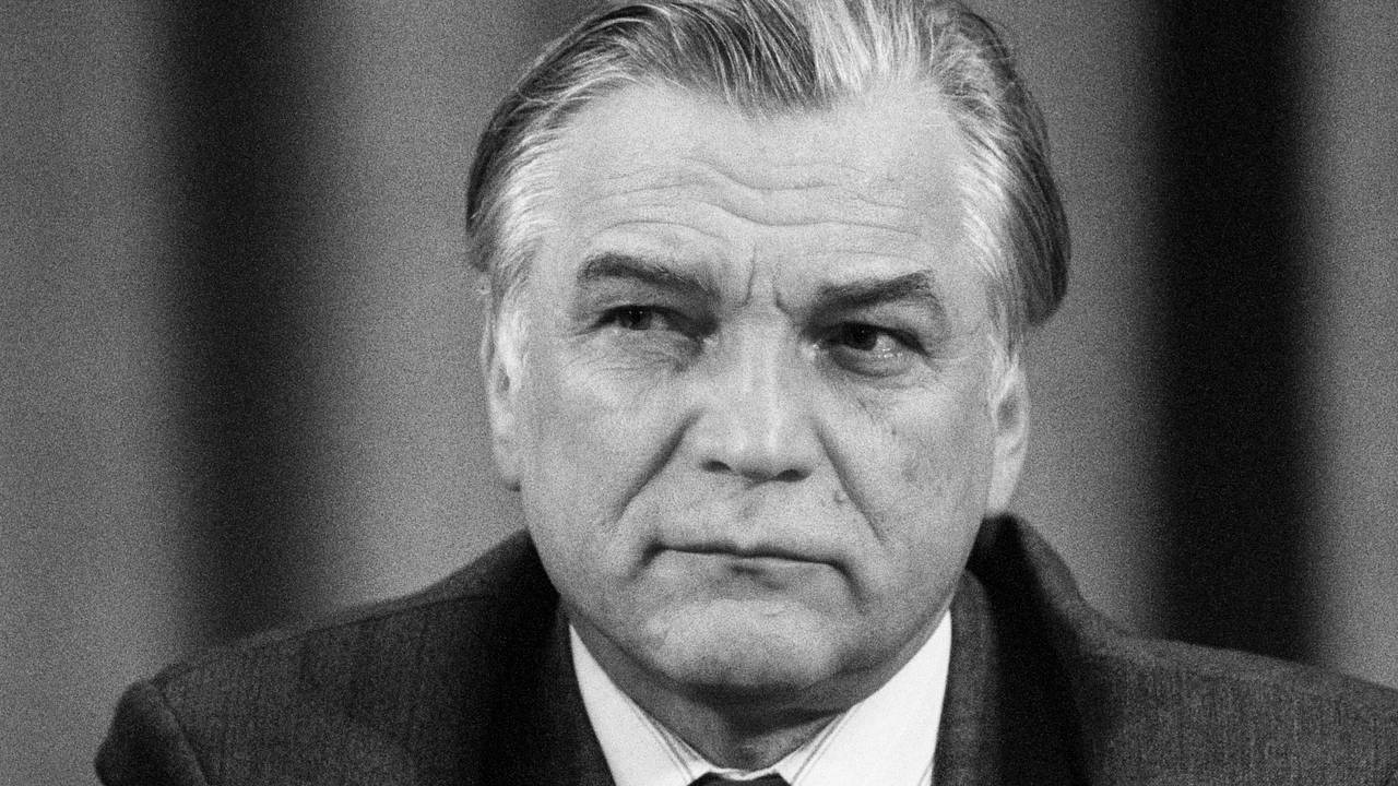 Умер первый председатель Банка России